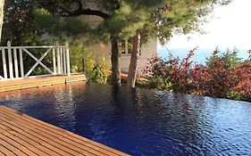 La LUNA - VILLA D'ARCHITECTE B&B VUE MER ET JACUZZI